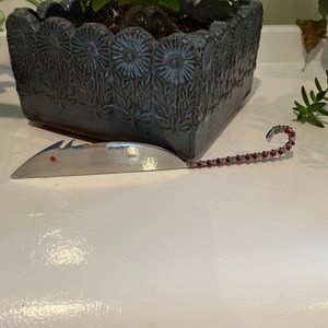 Mouse stainless steel spreader/cheese knife by Beaufort